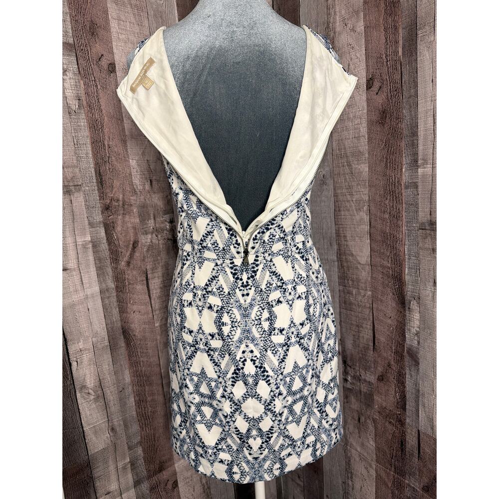 Banana Republic Mini Geometric Overlay Sleeveless Dress Blue White size 0 Petite - Picture 4 of 10